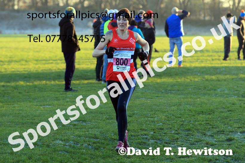 Senior womens 2022 North Eastern Cross Country Champs., Temple Park, South Shields.  Photo: David T. Hewitson/Sports for All Pics
